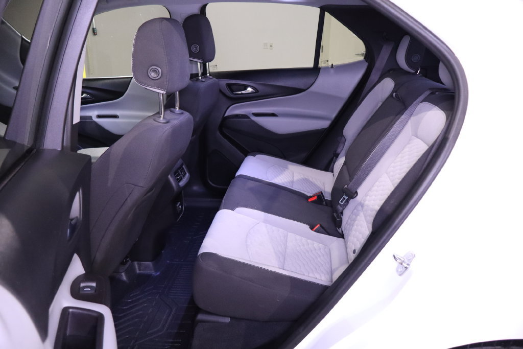 Used 2020 Chevrolet Equinox LS w/ LS Convenience Package FWD image 26