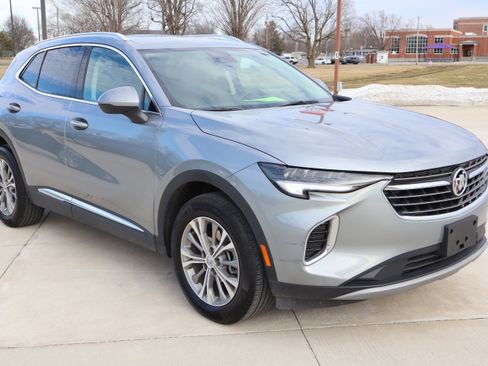 Used 2023 Buick Envision Preferred image 3