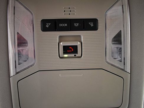 New 2025 Toyota RAV4 LE image 30