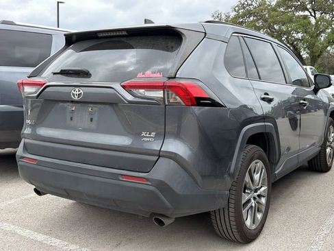 Used 2019 Toyota RAV4 XLE Premium w/ Cold Weather Package image 4