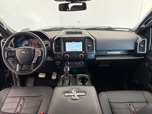 Used 2019 Ford F150 Lariat w/ Equipment Group 502A Luxury AWD/4WD image 17