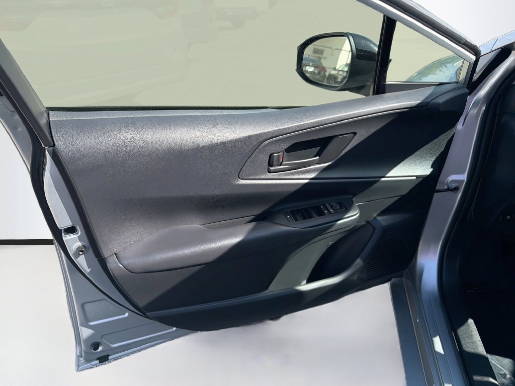 Used 2024 Toyota Prius Prime FWD image 20