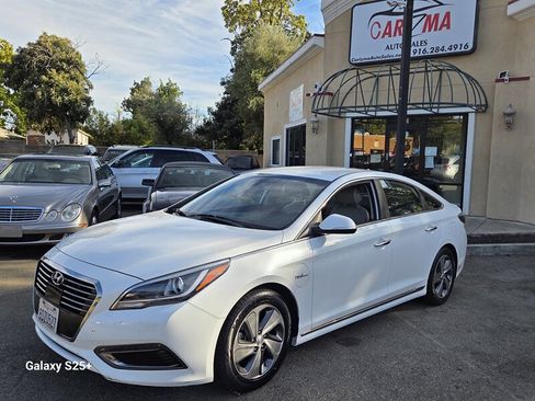 Used 2017 Hyundai Sonata Limited FWD image 1