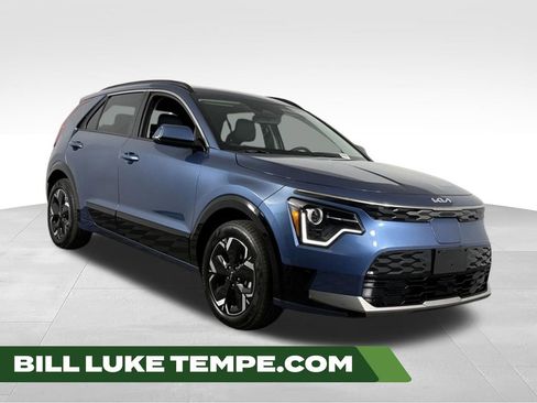 Used 2025 Kia Niro Wind FWD image 1