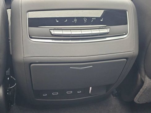 Certified 2026 Cadillac Escalade ESV Sport w/ LPO, Floor Liner Package AWD/4WD image 19