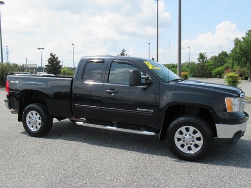 Used 2012 GMC Sierra 2500 SLT w/ SLT Convenience Package AWD/4WD image 2