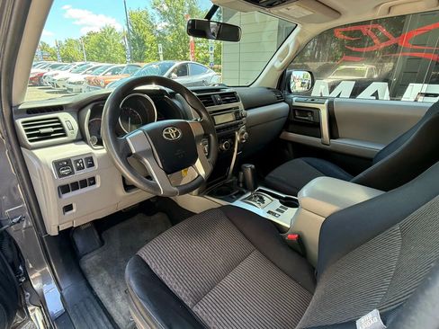 Used 2010 Toyota 4Runner SR5 image 13