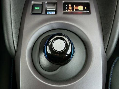 Used 2024 Nissan Leaf S FWD image 24