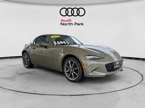 Used 2023 MAZDA MX-5 Miata Grand Touring w/ Weather Package RWD image 7