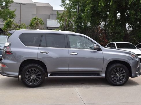 Used 2023 Lexus GX 460 Premium w/ Accessory Package AWD/4WD image 5