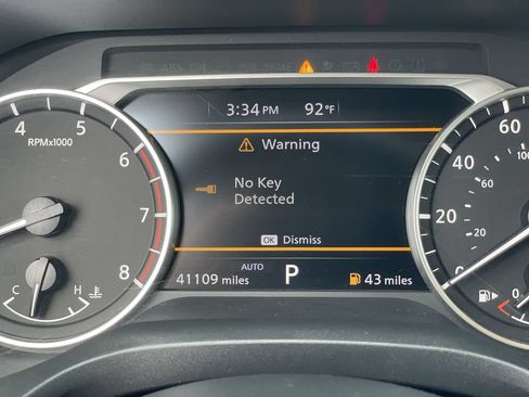 Used 2023 Nissan Rogue SV AWD/4WD image 13