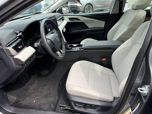 New 2026 Toyota Camry XLE w/ Premium Package AWD/4WD image 9