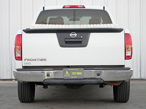 Used 2015 Nissan Frontier S image 10