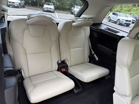 Certified 2023 Volvo XC90 B6 Ultimate w/ Protection Package Premier AWD/4WD image 34