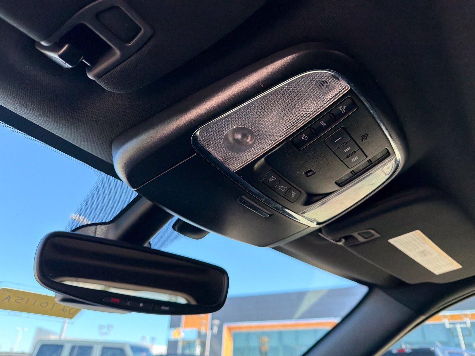 Used 2020 Jeep Grand Cherokee Trailhawk w/ Trailhawk Luxury Group AWD/4WD image 27