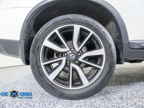 Used 2019 Nissan Rogue SL w/ Premium Package AWD/4WD image 45