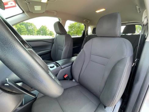 Used 2024 Nissan Rogue S AWD/4WD image 23