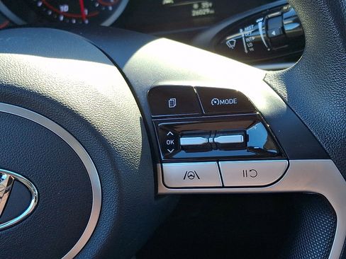 Certified 2023 Hyundai Elantra SEL image 21