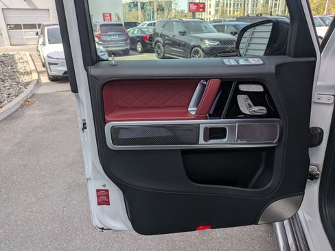 Used 2024 Mercedes-Benz G 63 AMG 4MATIC image 13