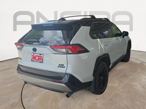 Used 2024 Toyota RAV4 XSE AWD/4WD image 8