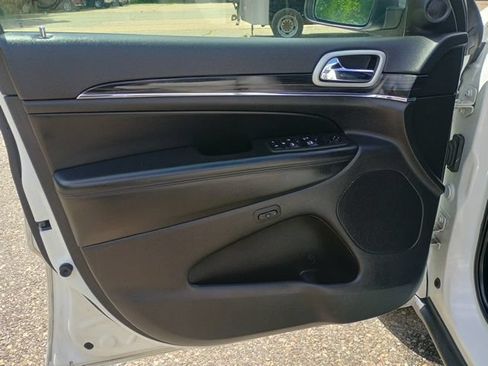 Used 2021 Jeep Grand Cherokee Limited w/ Premium Lighting Group AWD/4WD image 23