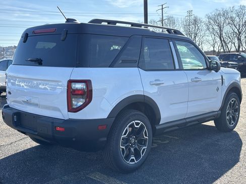 New 2025 Ford Bronco Sport Outer Banks w/ Outer Banks Tech Package+ AWD/4WD image 5