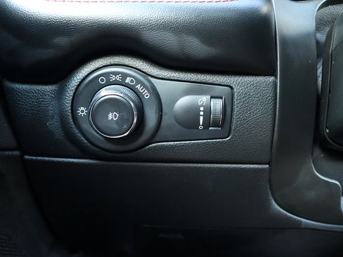 Used 2023 Dodge Durango GT RWD image 30