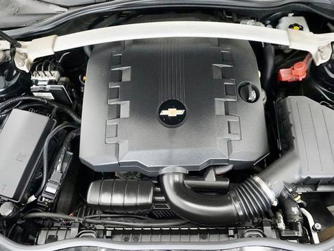 Used 2011 Chevrolet Camaro LT RWD image 22