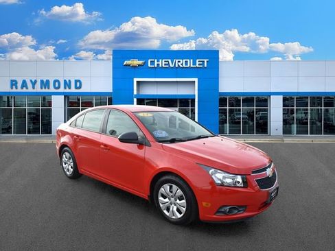 Used 2014 Chevrolet Cruze LS FWD image 10