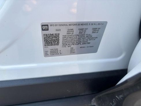Used 2023 GMC Terrain SLT FWD image 18