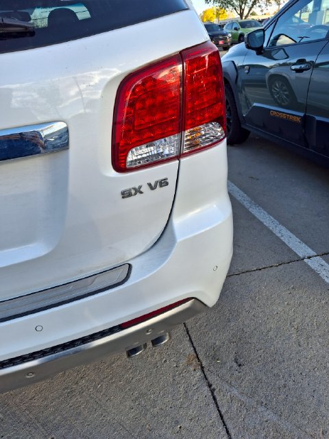 Used 2012 Kia Sorento SX w/ SX Premium Pkg FWD image 4
