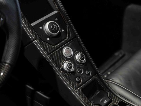 Used 2016 McLaren 650S Spider RWD image 60