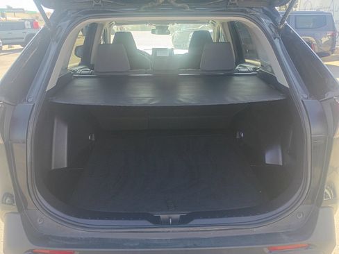 Used 2019 Toyota RAV4 XLE AWD/4WD image 18