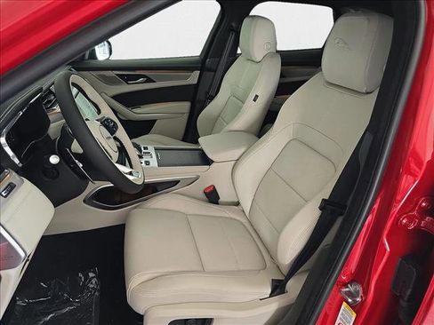 New 2026 Jaguar F-PACE R-Dynamic S image 12