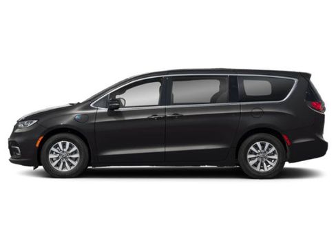 Used 2025 Chrysler Pacifica Pinnacle FWD image 2