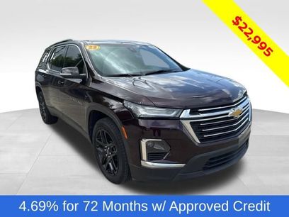 Used 2023 Chevrolet Traverse LT