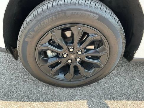 Used 2024 Ford Maverick XLT w/ XLT Luxury Package AWD/4WD image 12
