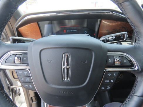 Used 2023 Lincoln Navigator Black Label AWD/4WD image 27