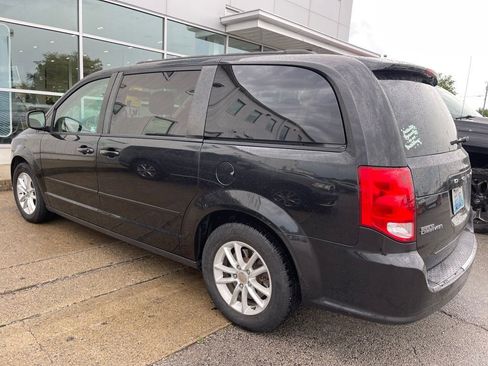 Used 2016 Dodge Grand Caravan SXT FWD image 4