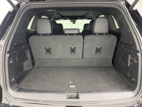 Used 2025 GMC Acadia Denali w/ LPO, Floor Liner Package image 23