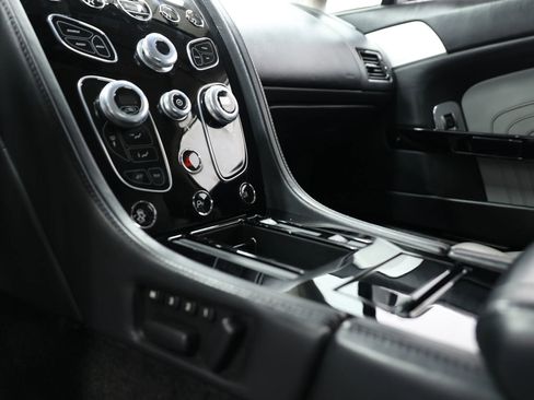 Used 2016 Aston Martin V8 Vantage S RWD image 31