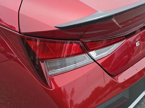 Certified 2025 Hyundai Elantra Sport FWD image 41
