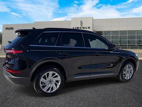 New 2026 Lincoln Corsair Premiere image 3