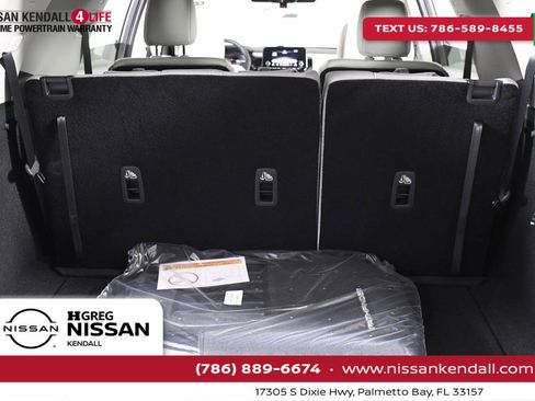 New 2024 Nissan Pathfinder SV w/ SV Premium Package image 25