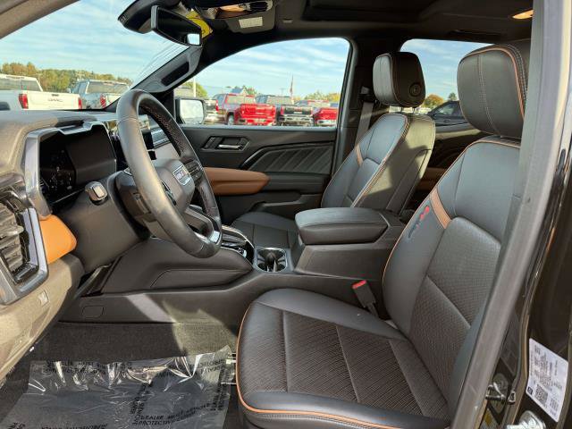 Used 2026 GMC Canyon AT4 w/ Technology Plus Package AWD/4WD image 10