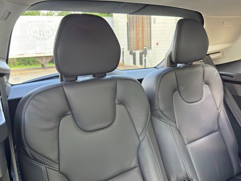 Used 2025 Volvo XC90 T8 Ultra w/ Protection Package Premier AWD/4WD image 47