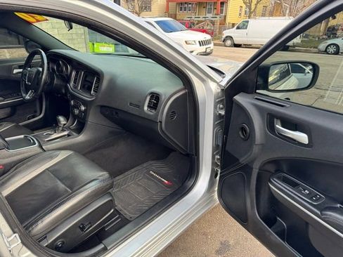 Used 2020 Dodge Charger SXT w/ Leather Interior Group image 28