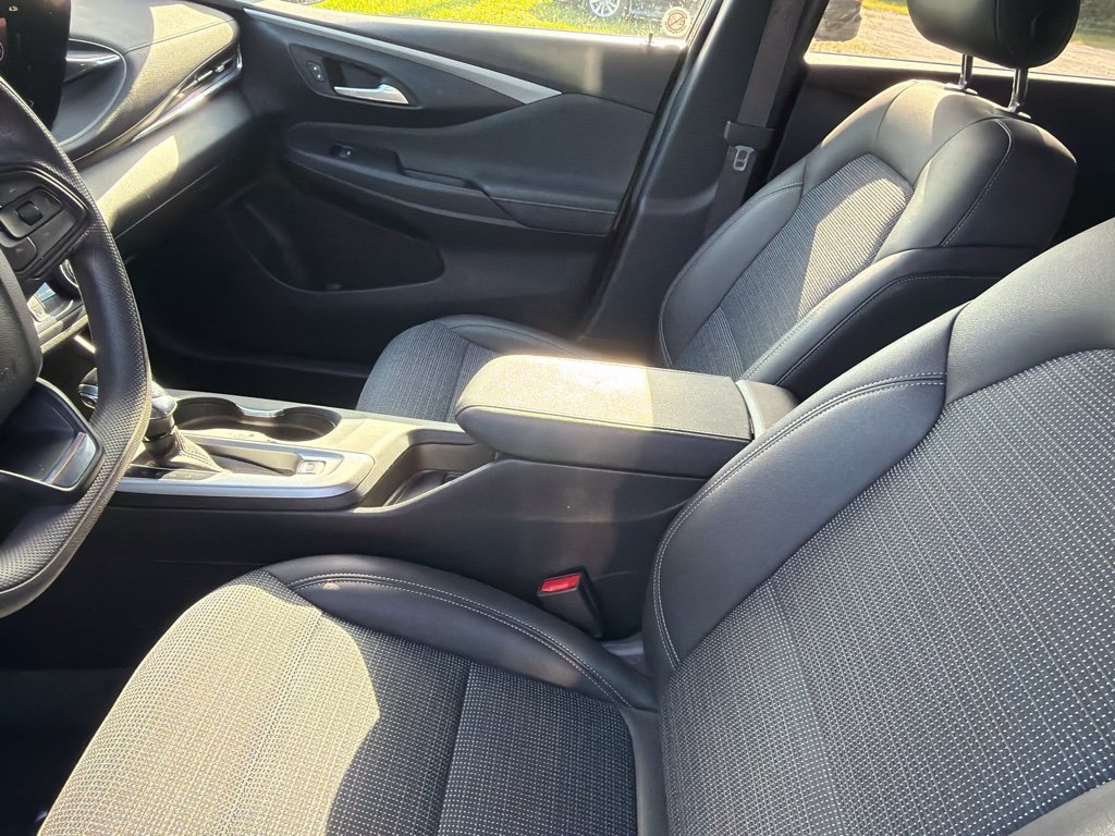Used 2026 Buick Envista Preferred FWD image 3