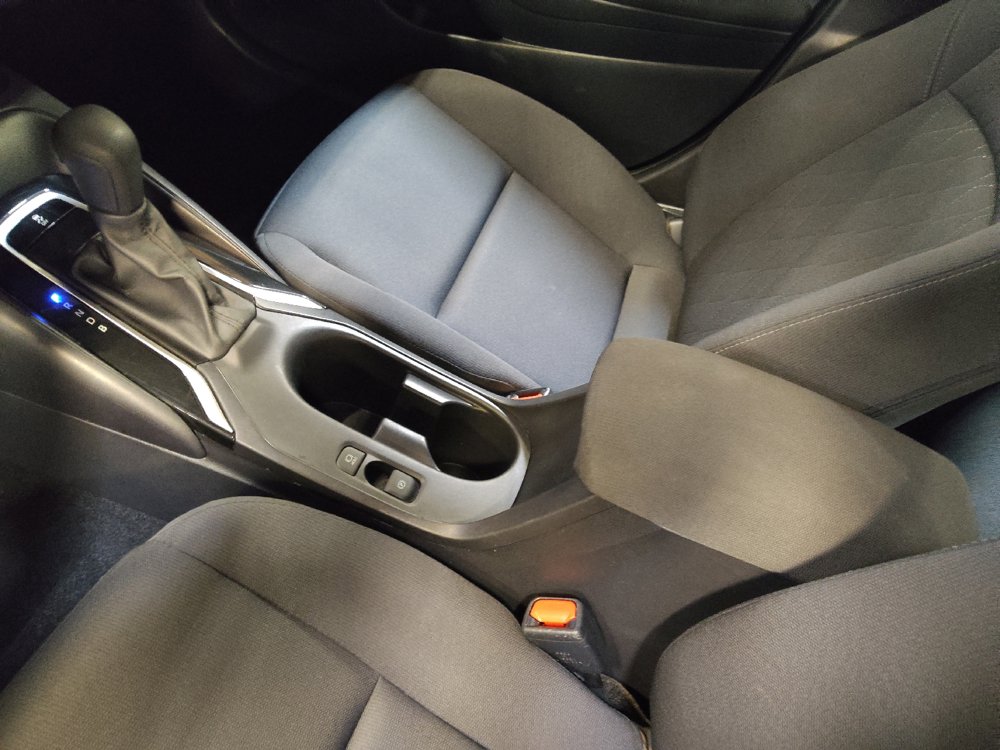 Used 2025 Toyota Corolla LE FWD image 26