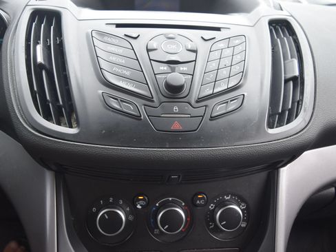 Used 2016 Ford Escape SE FWD image 12